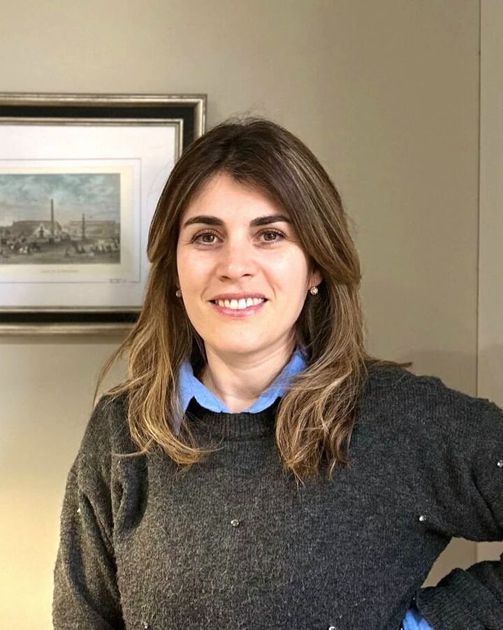 Retrato de Maira Mugneco, Psicóloga de Entre Lazos